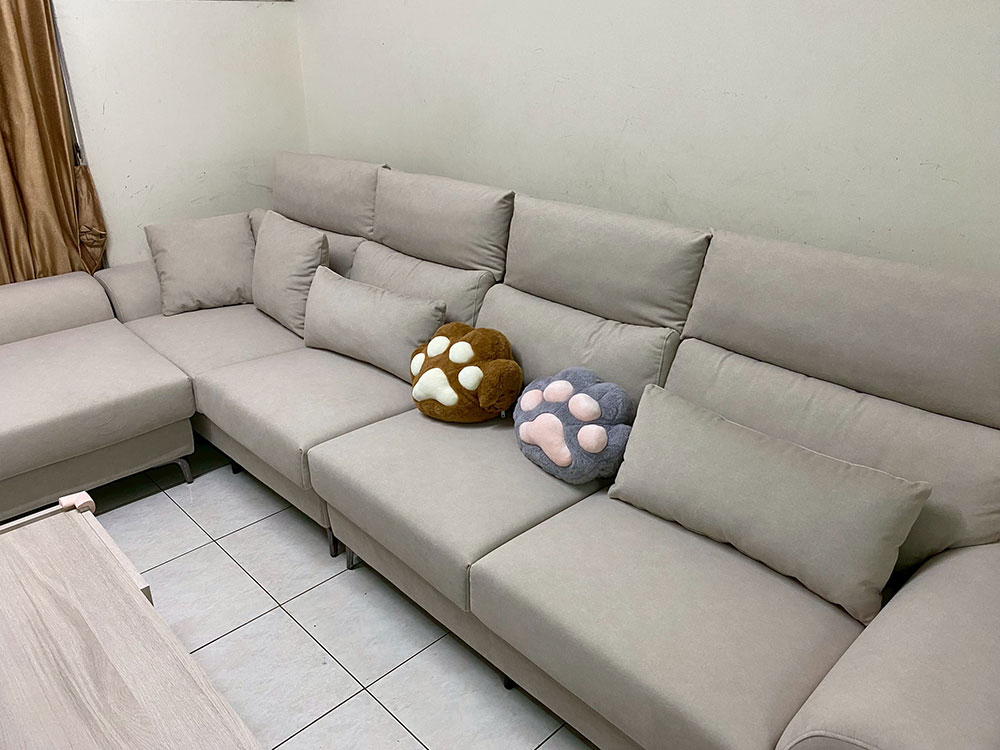 亞伯特 L 型貓抓布沙發｜高雄前鎮案例沙發側拍細節｜YKS 沙發