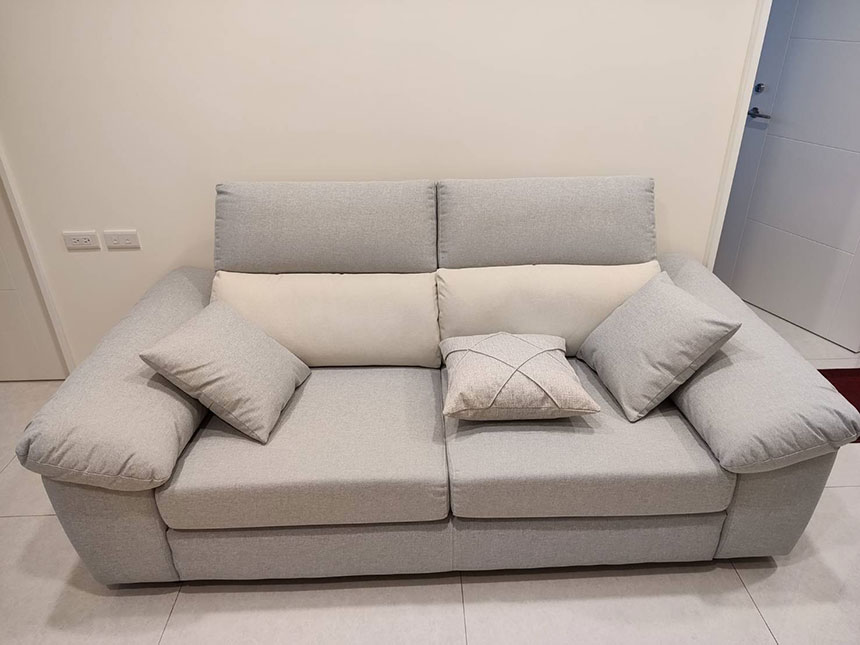 YKS 波恩三人座布沙發∣台中南屯客人沙發開箱實拍-1 YKS 波恩三人座布沙發|台中南屯沙發開箱實拍|擇木深耕系列熱銷款