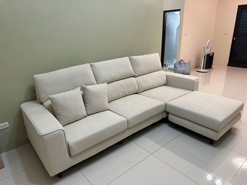 YKS 弗洛拉L型貓抓布沙發｜高雄傅先生實拍沙發左側面｜擇木深耕系列熱銷款