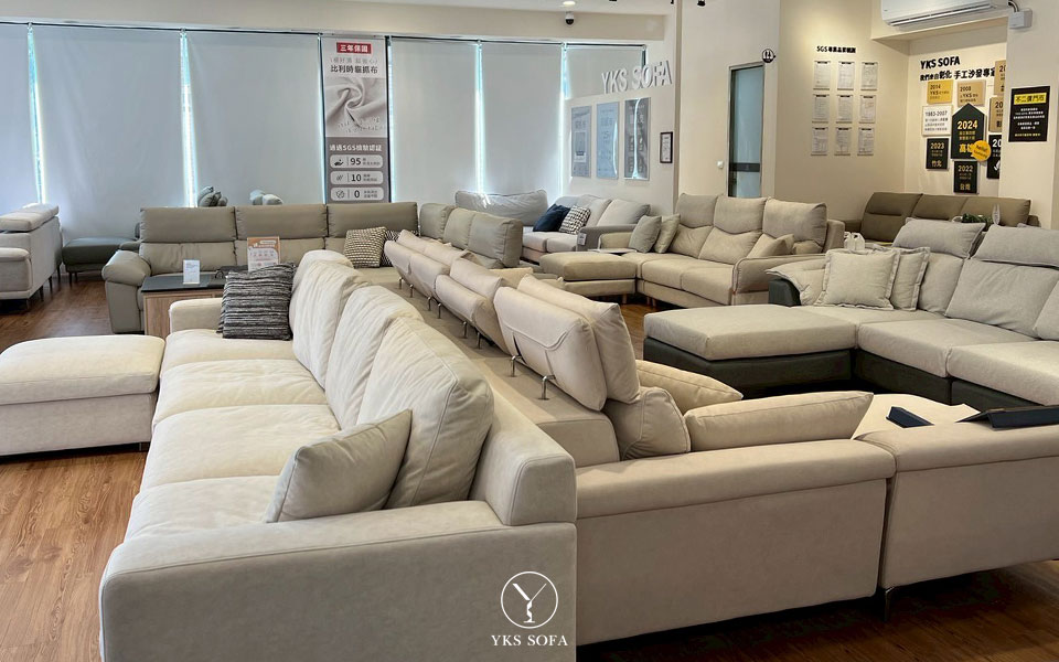 高雄沙發推薦｜YKS高雄門市試坐區實景