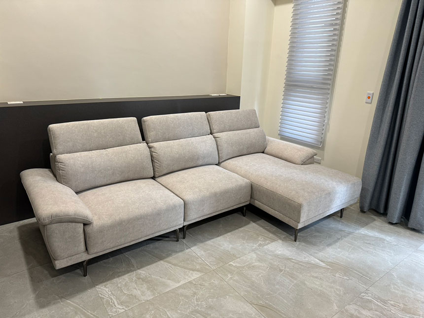 YKS 曼德爾L型貓抓布沙發｜彰化員林客人實拍沙發側面｜擇木深耕系列熱銷款