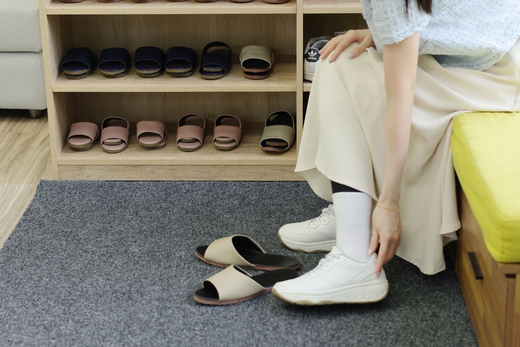 YKS台中沙發工廠直營門市-換鞋區