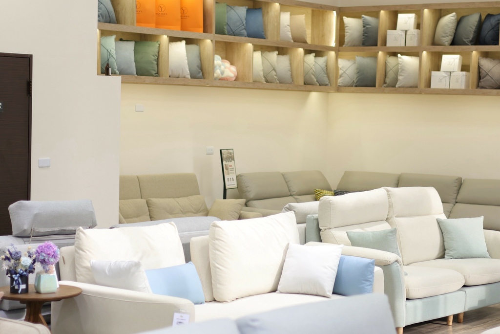 部落客體驗YKS擇木深耕台中沙發工廠直營門市