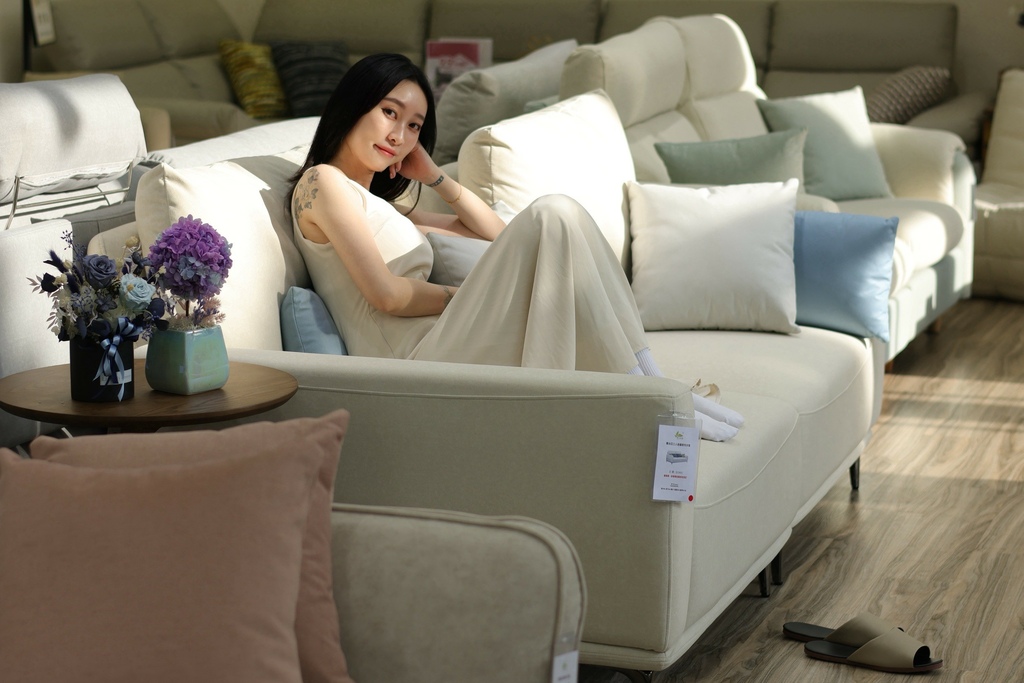 YKS擇木深耕現代風訂製沙發，舒適實用