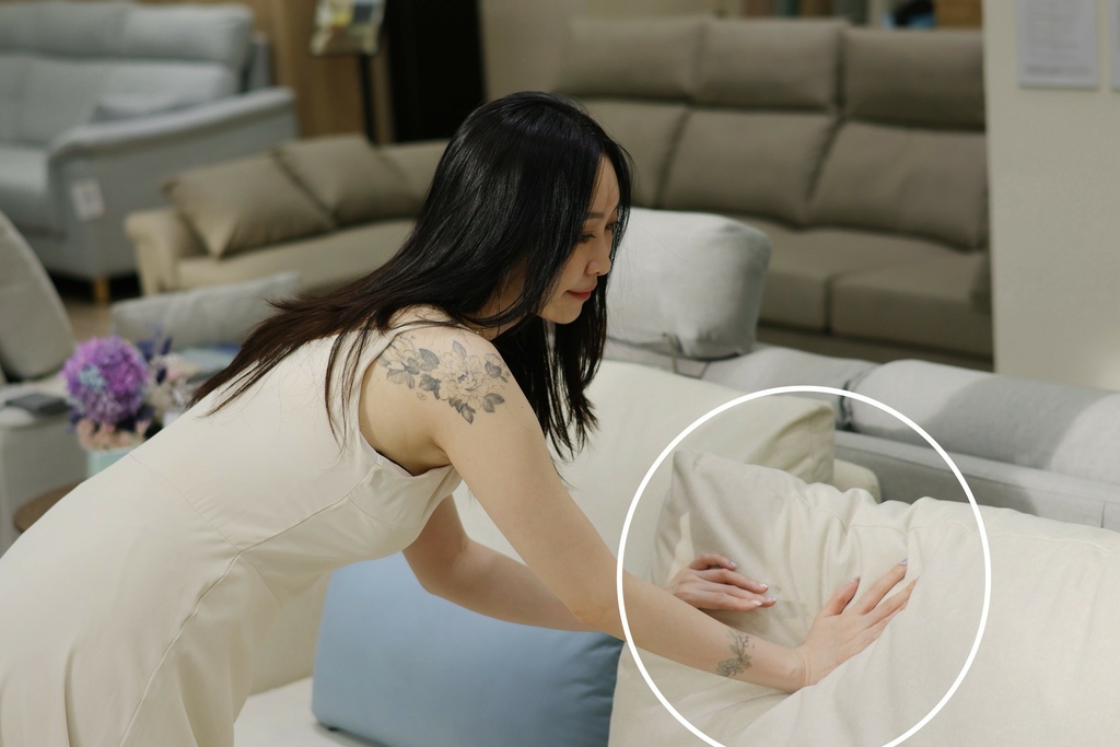 台中YKS現代風客廳布置，沙發選擇推薦