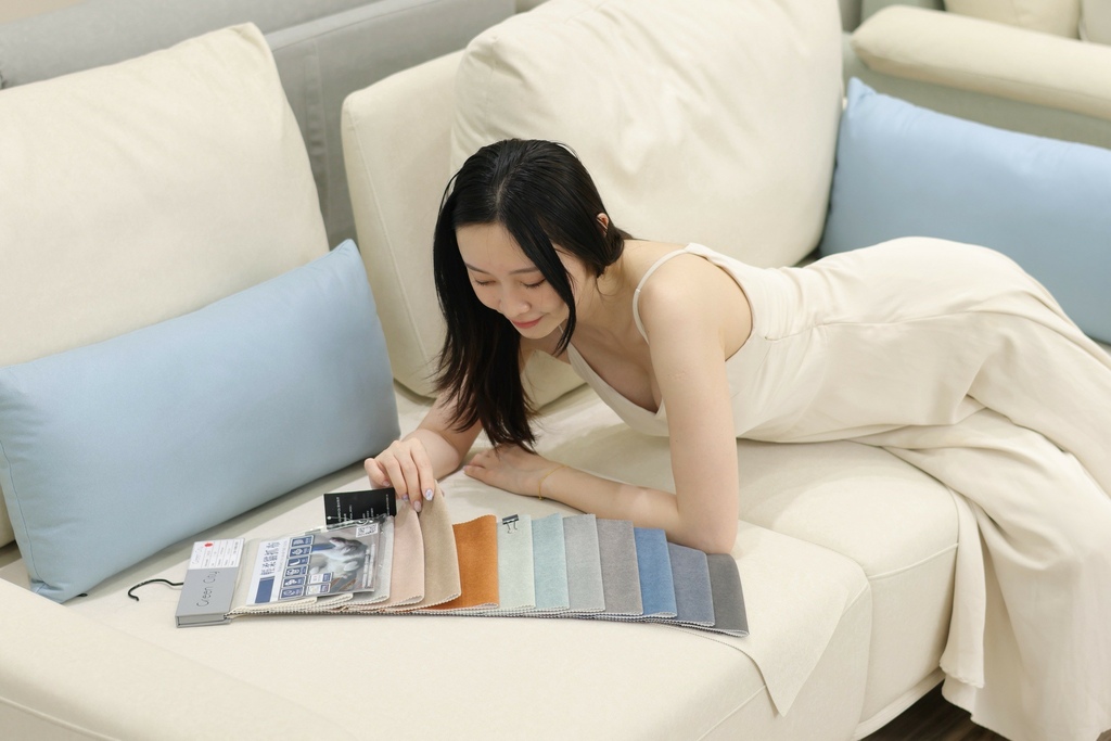 比利時貓抓布色版展示，YKS沙發訂製