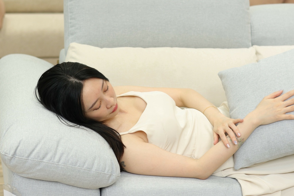 YKS涼感布沙發，親膚透氣好清潔