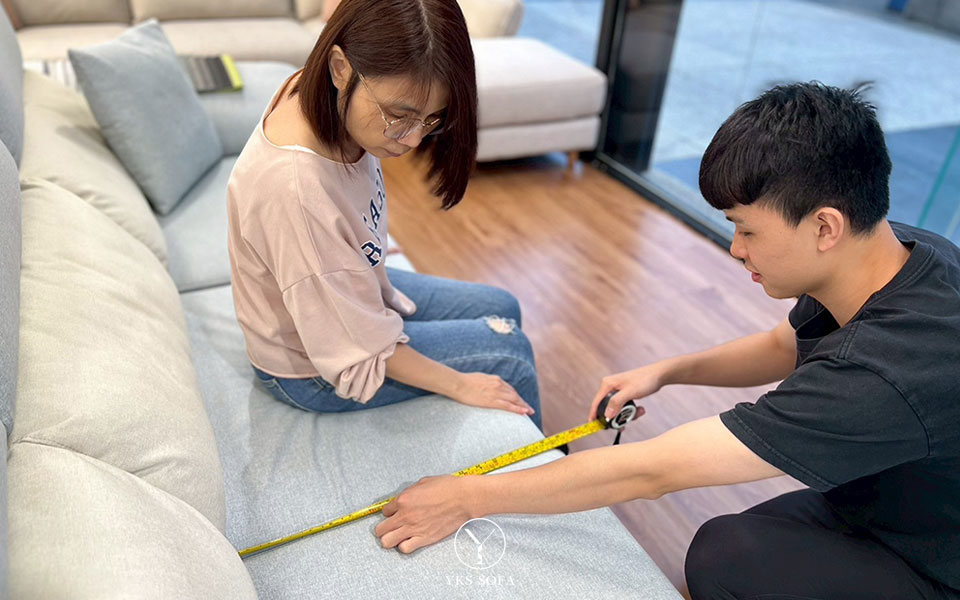 竹北客廳沙發擺放示意圖｜L 型沙發與三人沙發配置